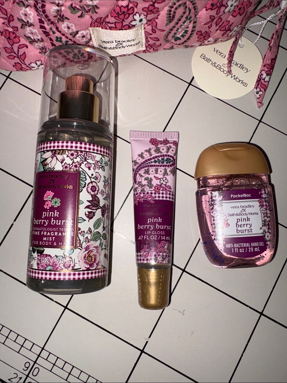 Bath & Body Works Vera Bradley collab Paisley Floral Cosmetic bag & body care NW - Picture 4 of 4